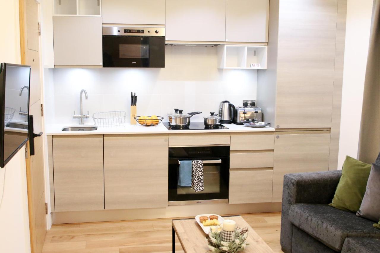 Lovely Studio Apartment With Access For Wheel-Chairs In Sydenham Londra Dış mekan fotoğraf