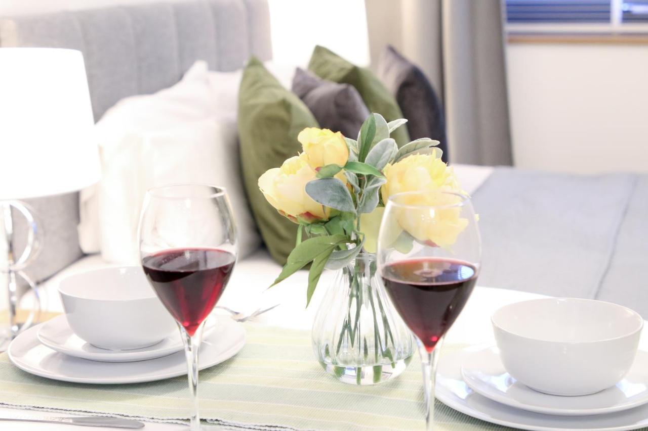 Lovely Studio Apartment With Access For Wheel-Chairs In Sydenham Londra Dış mekan fotoğraf