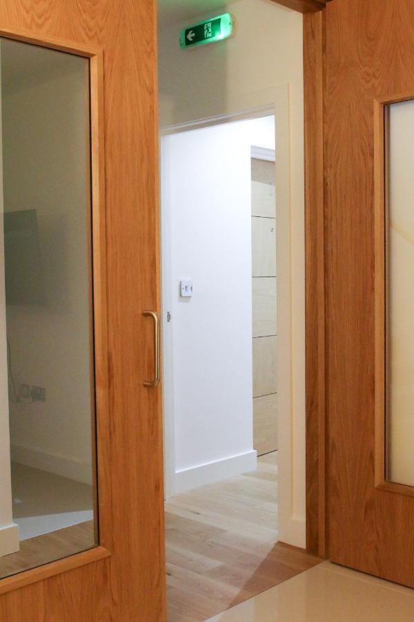 Lovely Studio Apartment With Access For Wheel-Chairs In Sydenham Londra Dış mekan fotoğraf