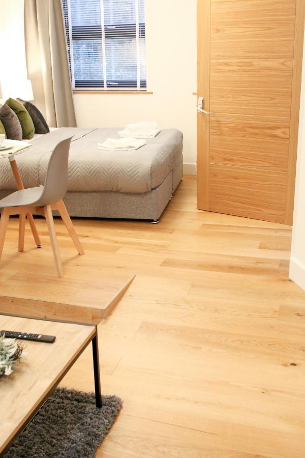 Lovely Studio Apartment With Access For Wheel-Chairs In Sydenham Londra Dış mekan fotoğraf